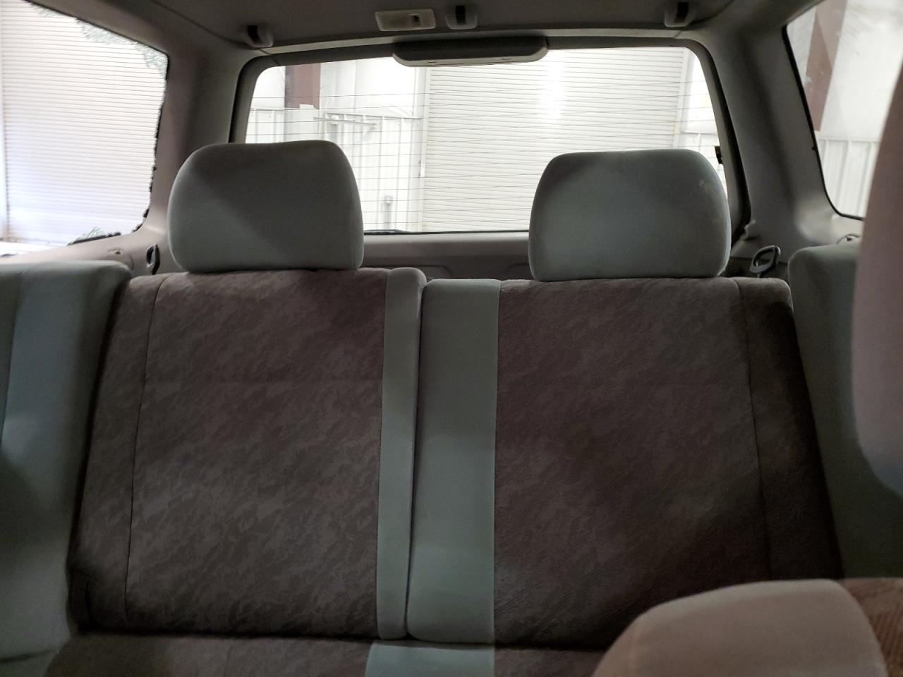 2000 Subaru Forester L VIN: JF1SF6351YH717074 Lot: 61110095
