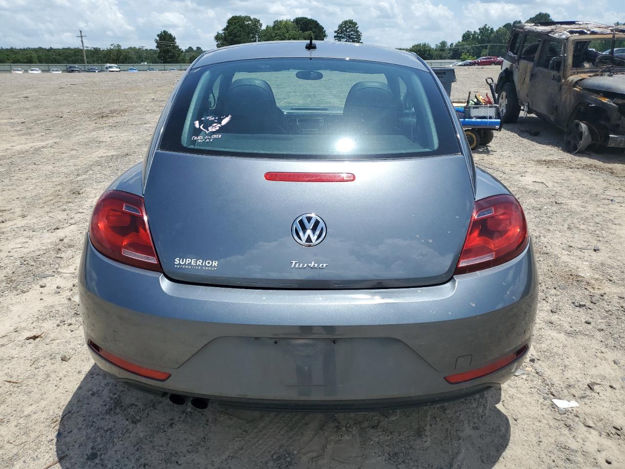 2017 Volkswagen Beetle 1.8T VIN: 3VWF17AT5HM627629 Lot: 62061025