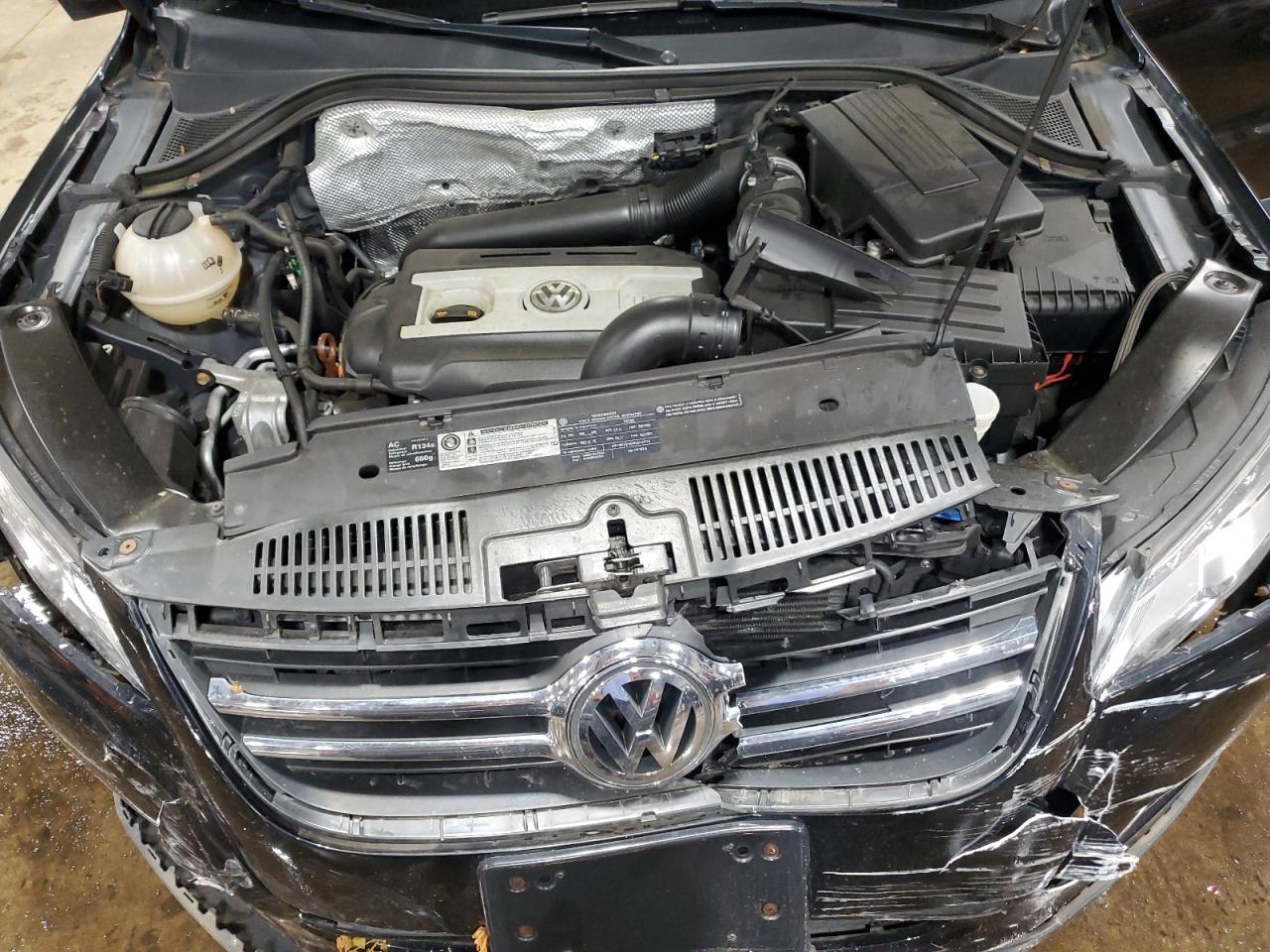 2011 Volkswagen Tiguan S VIN: WVGBV7AX4BW501760 Lot: 61918245