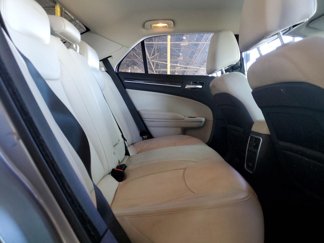 2015 Chrysler 300 Limited VIN: 2C3CCAAG5FH749634 Lot: 60632595