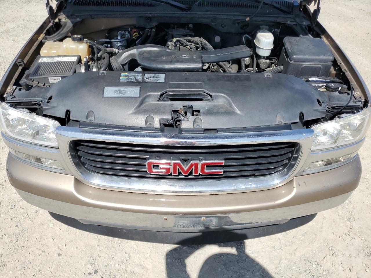 2004 GMC Yukon VIN: 1GKEC13V64R114441 Lot: 61857895