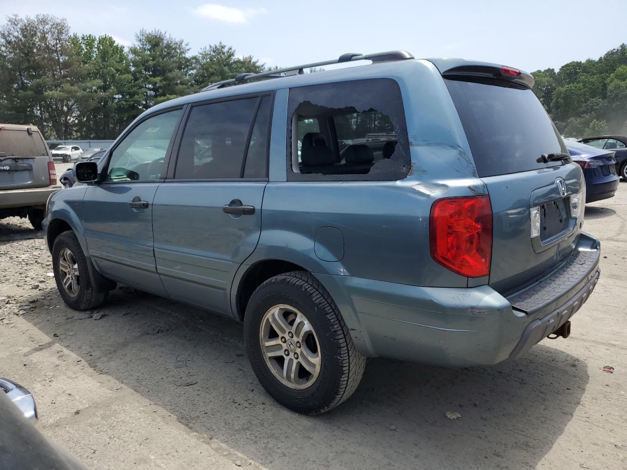 HONDA PILOT 2005 VIN 5FNYF18505B048078 photo 2
