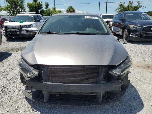  HYUNDAI ELANTRA 2017 Srebrny