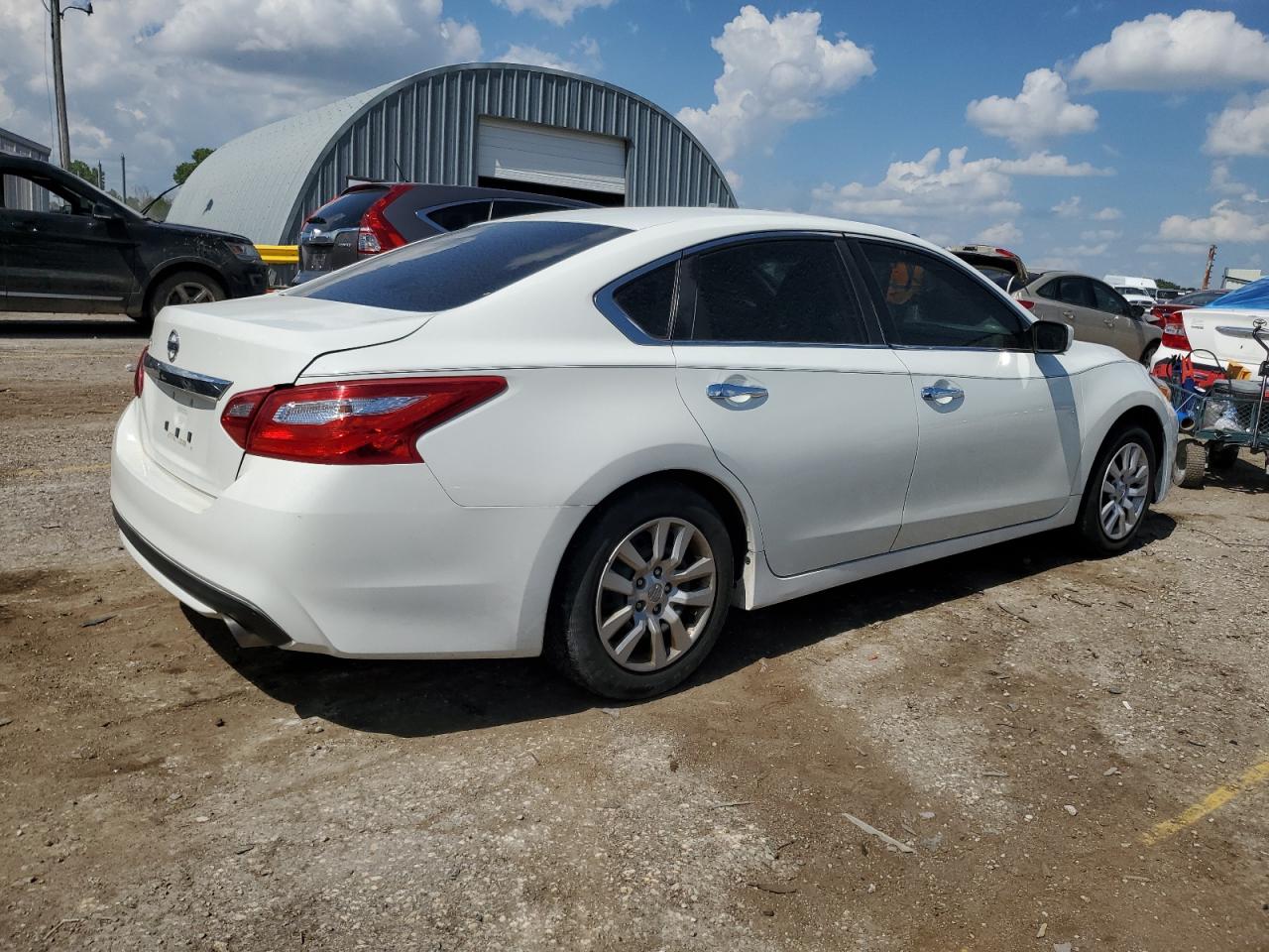 NISSAN ALTIMA 2017 VIN 1N4AL3AP3HN343169 фото 3
