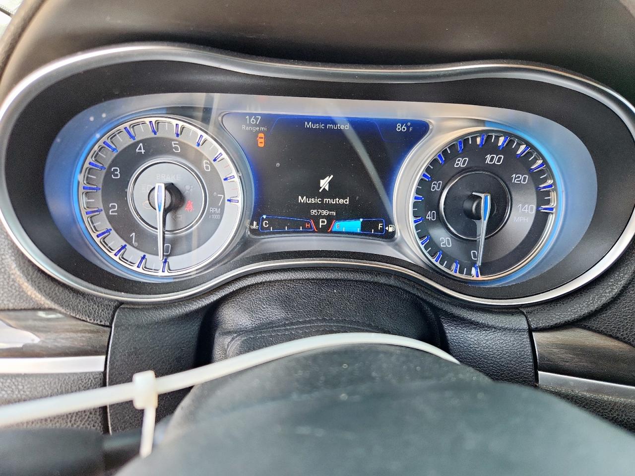 2018 Chrysler 300 Touring VIN: 2C3CCAAG0JH331975 Lot: 63006265