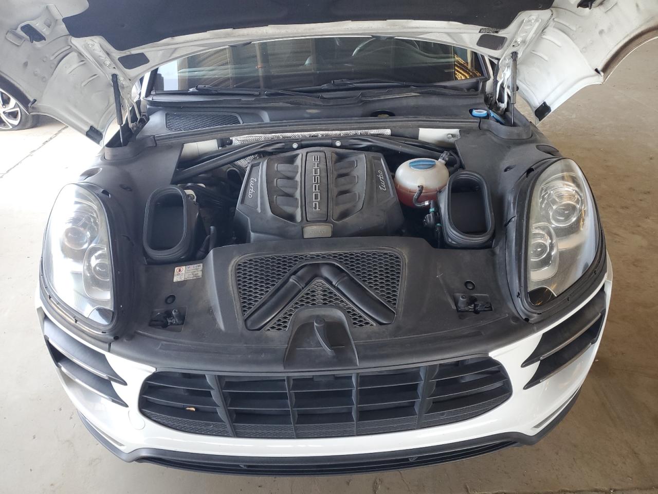 2016 Porsche Macan Turbo VIN: WP1AF2A51GLB94537 Lot: 59845265