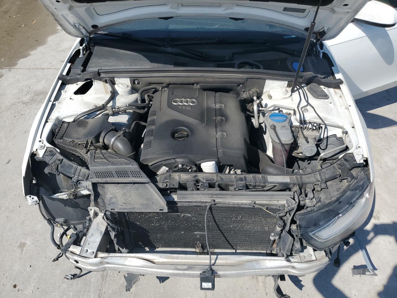 2015 Audi A4 Premium VIN: WAUBFAFL4FN016161 Lot: 62288375