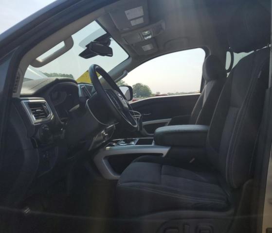  NISSAN TITAN 2021 Szary