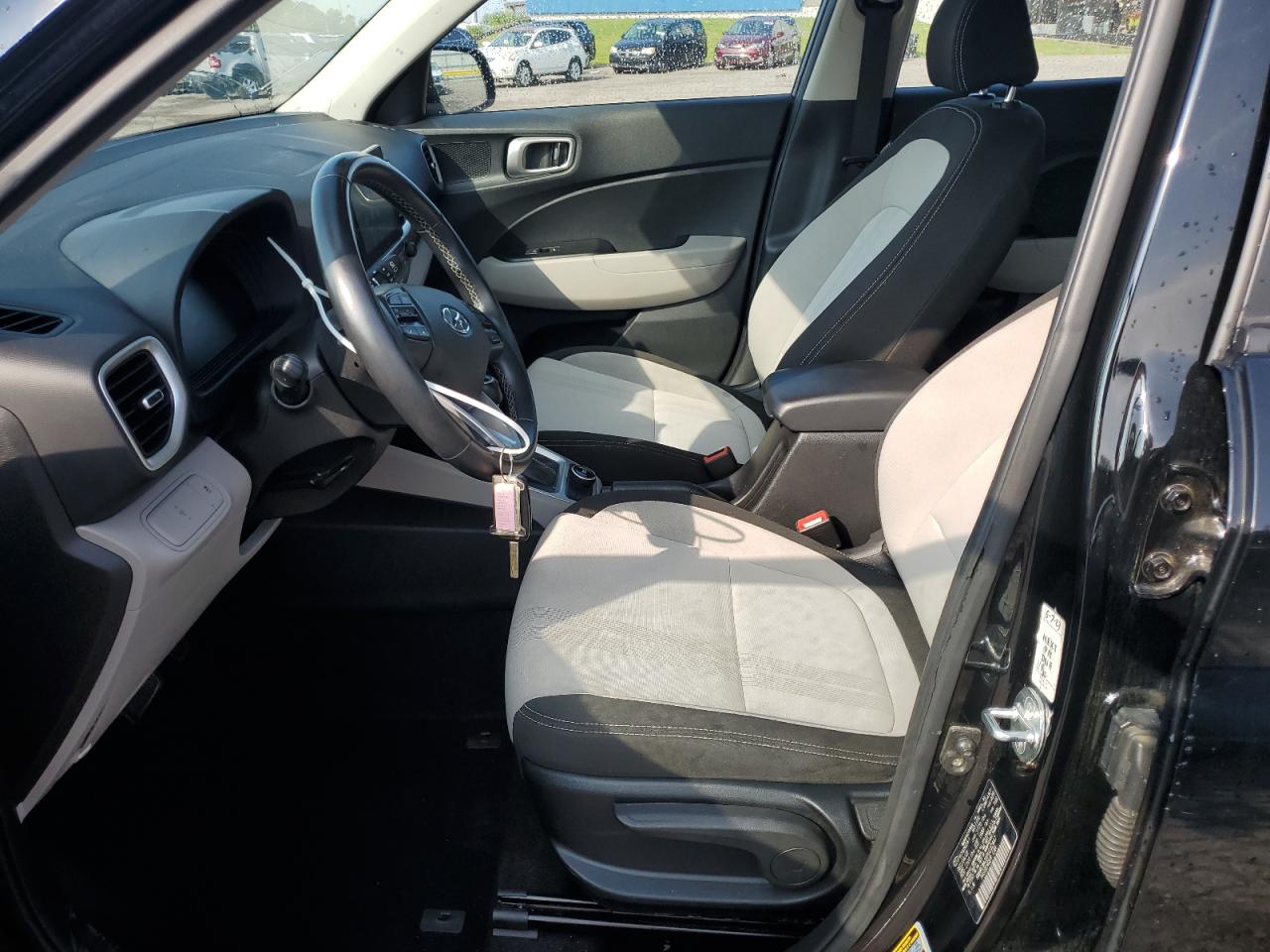 2023 Hyundai Venue Sel VIN: KMHRC8A3XPU232447 Lot: 62594075