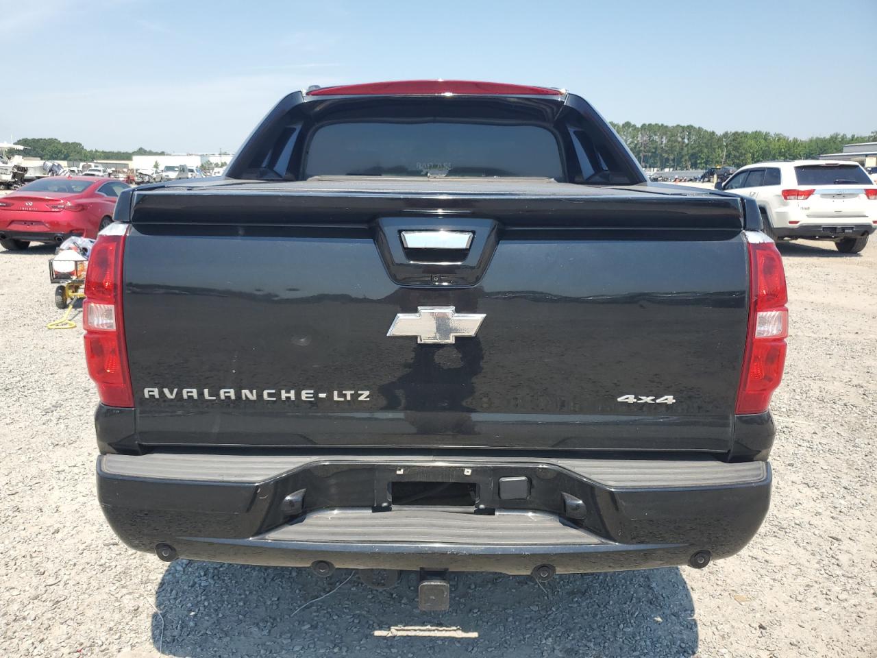 2013 Chevrolet Avalanche Ltz VIN: 3GNTKGE77DG354211 Lot: 61574805