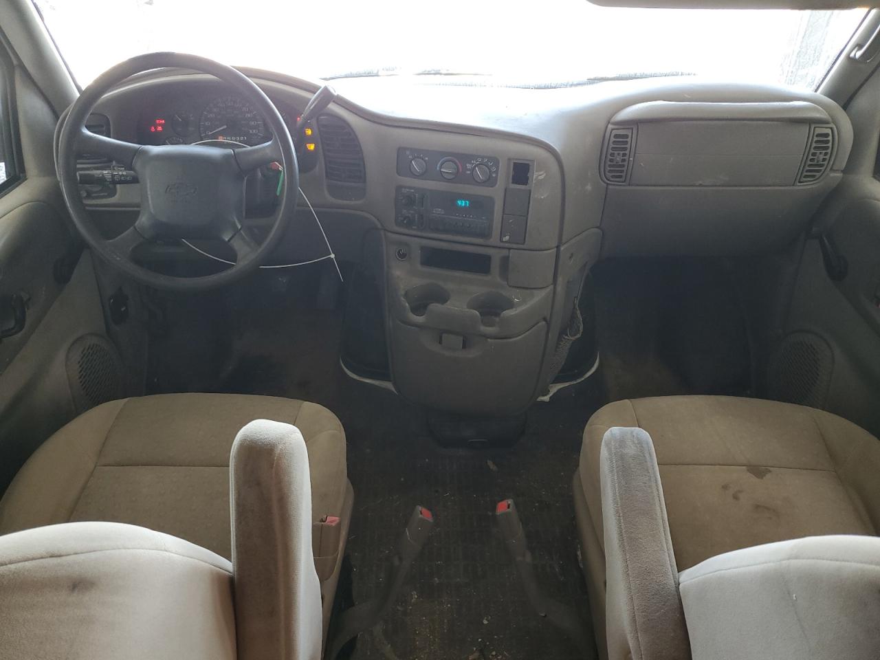 2005 Chevrolet Astro VIN: 1GCDM19X55B102210 Lot: 61795405