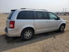 2010 Chrysler Town & Country Touring   للبيع في Elgin، IL - Front End