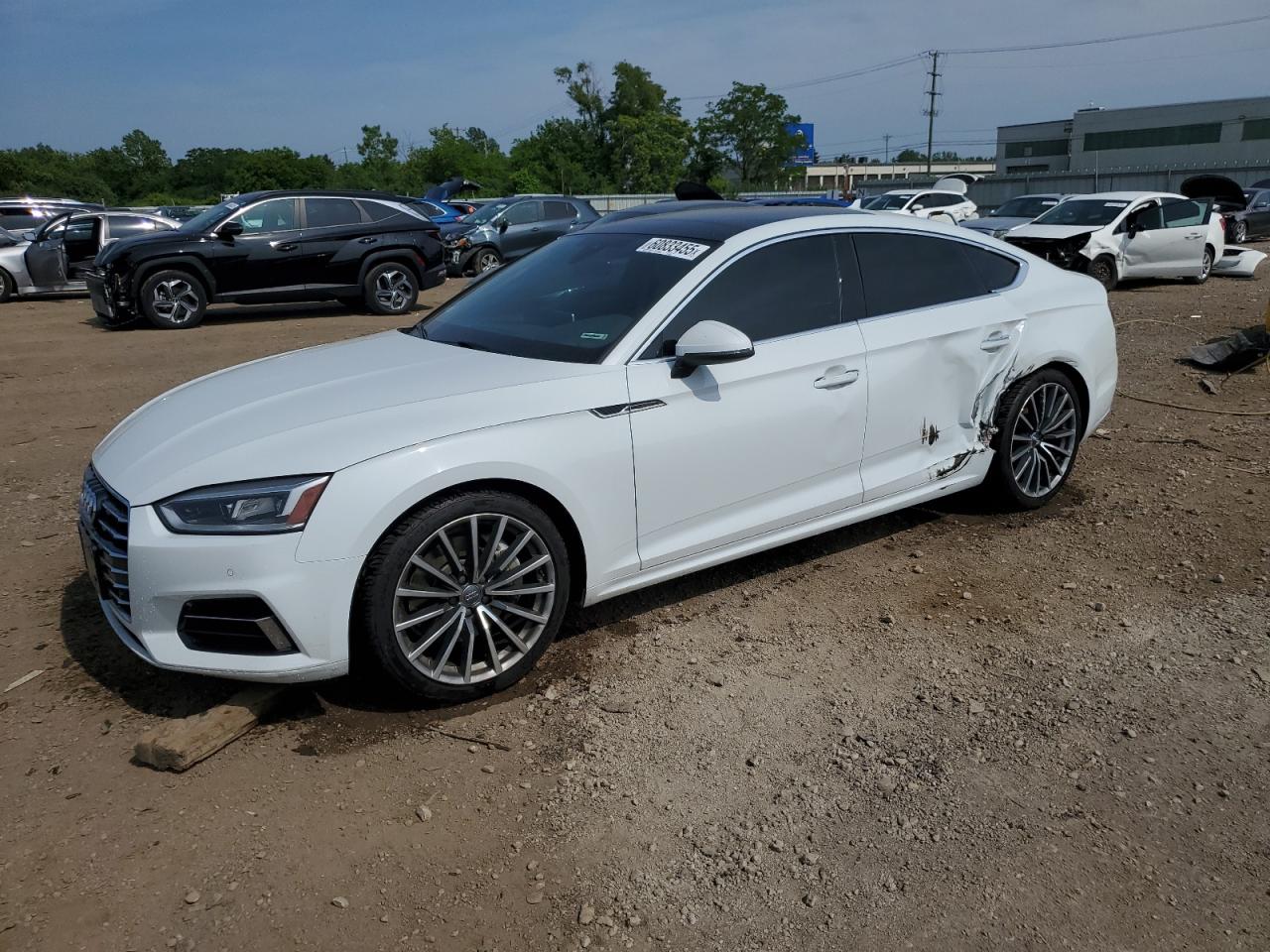 Chicago Heights, IL에서 판매 중인 2018 Audi A5 Premium Plus - Side