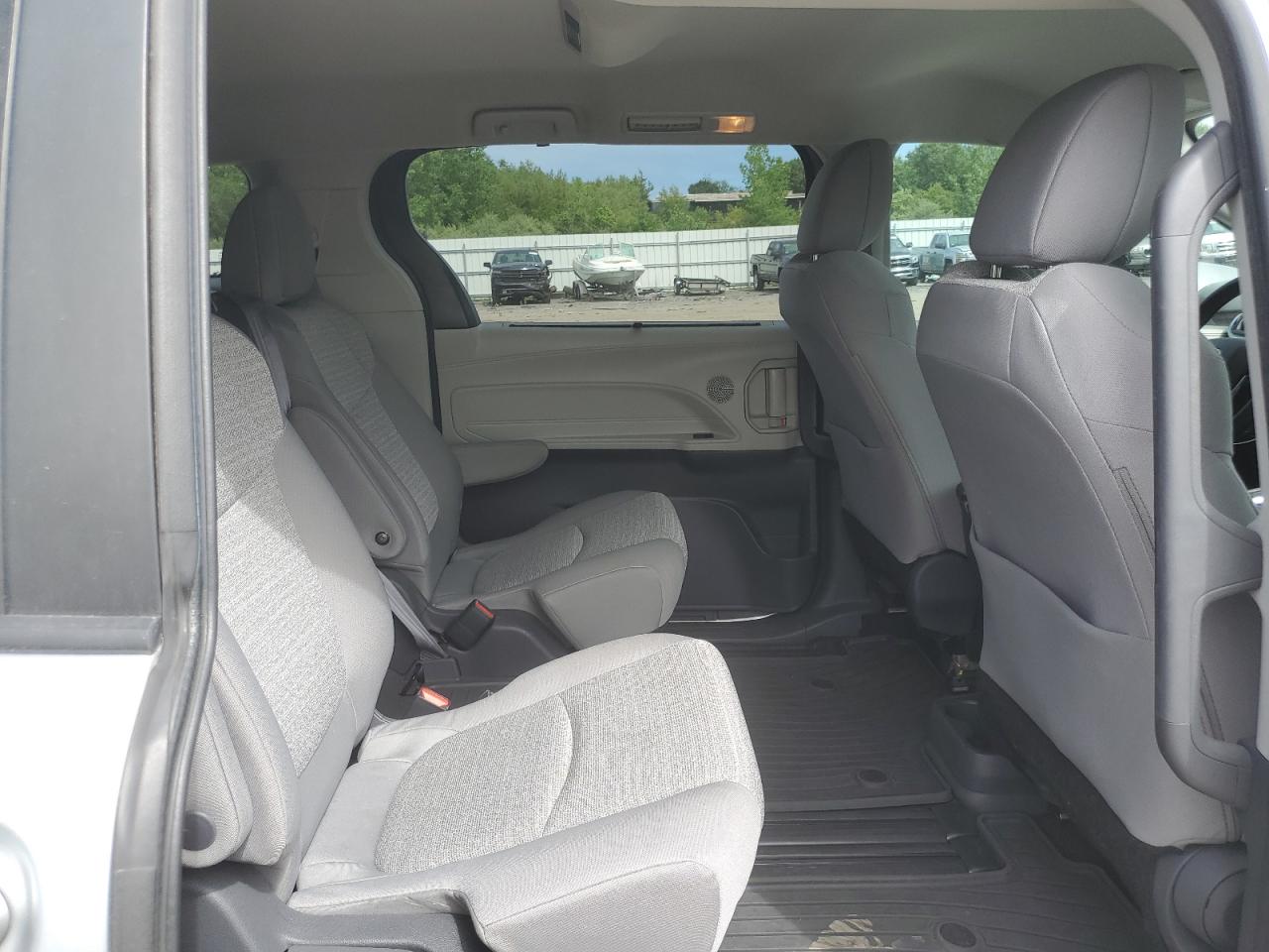2021 Toyota Sienna Le VIN: 5TDKRKEC1MS044380 Lot: 61534735