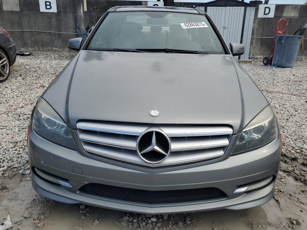 MERCEDES-BENZ C-CLASS 2011 VIN WDDGF5EBXBR171850 photo 5