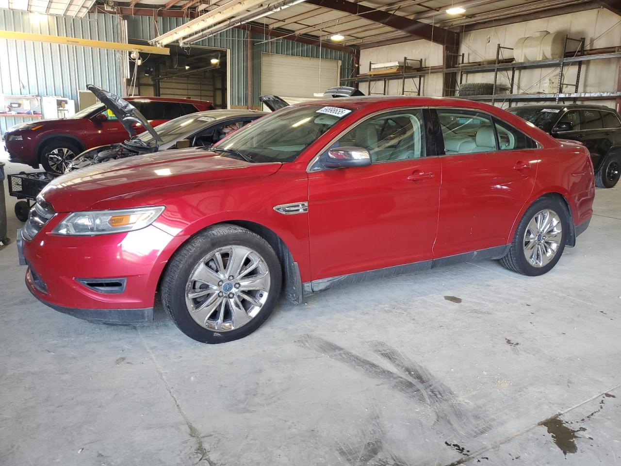 2010 Ford Taurus Limited for Sale in Eldridge, IA - Side
