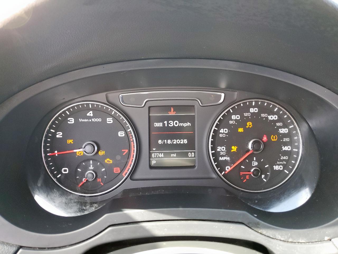 2018 Audi Q3 Premium VIN: WA1BCCFS3JR023676 Lot: 61738455