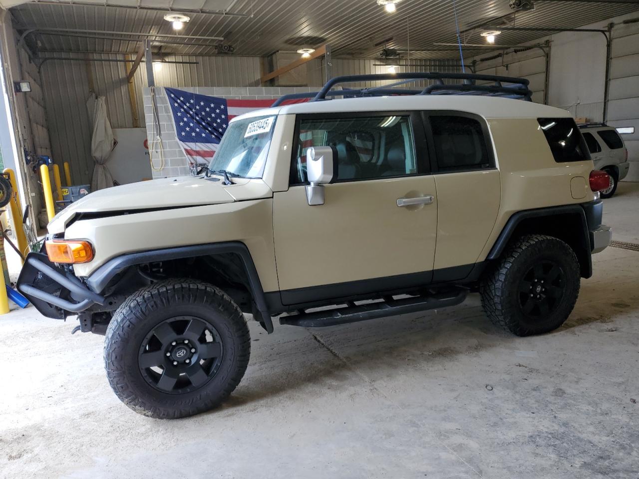 JTEBU11FX8K048283 TOYOTA FJ CRUISER Photo 1