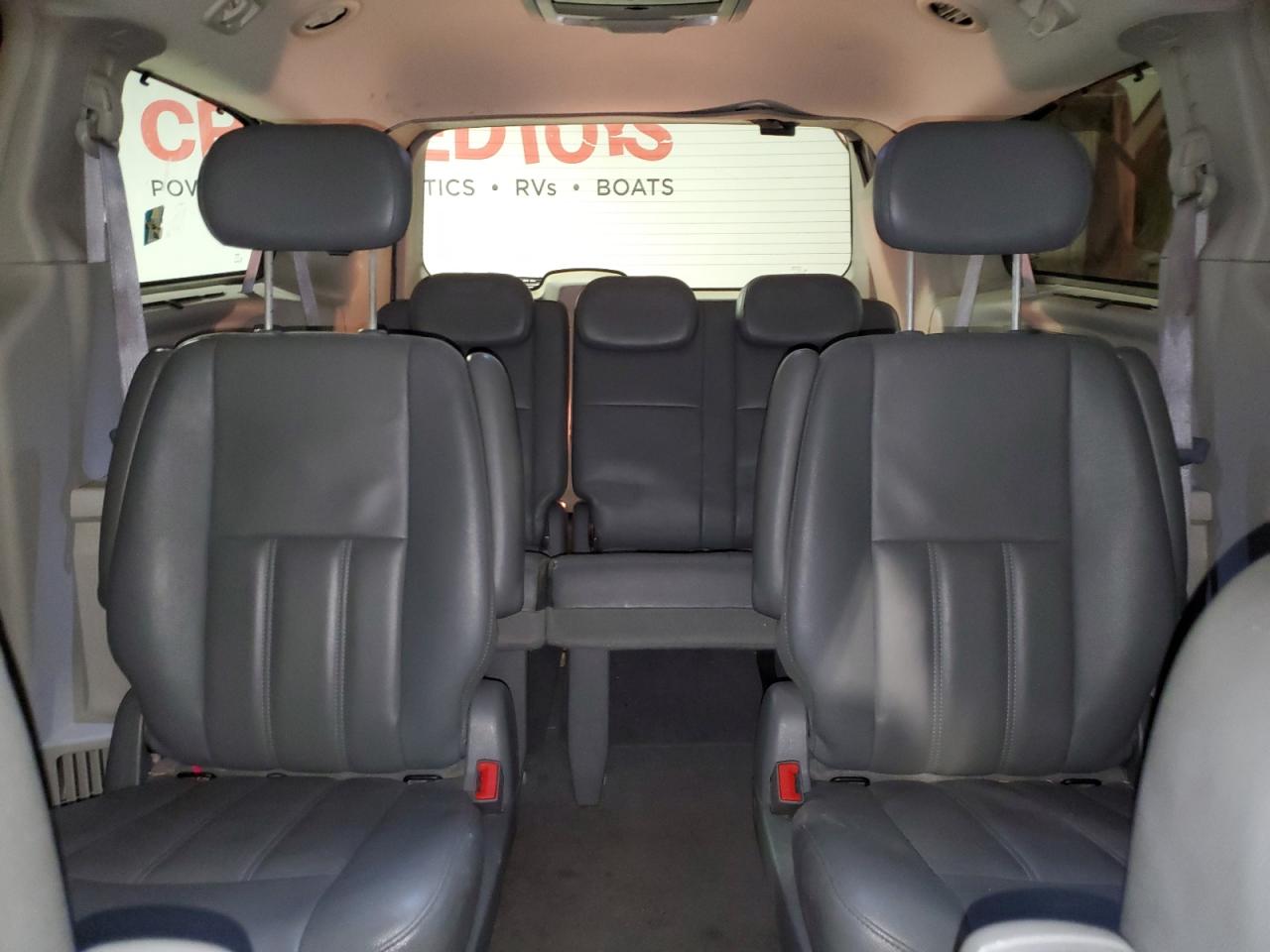 2009 Chrysler Town & Country Touring VIN: 2A8HR54119R554328 Lot: 61281885