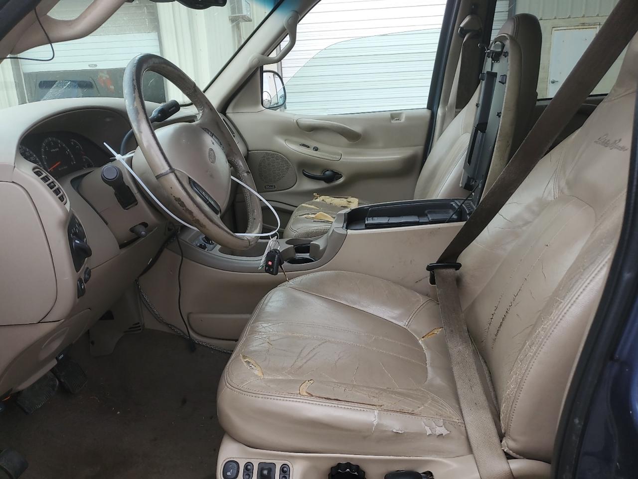 2001 Ford Expedition Eddie Bauer VIN: 1FMPU18L81LB27937 Lot: 59130755