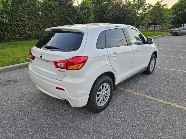 Parquets MITSUBISHI OUTLANDER 2012 Biały