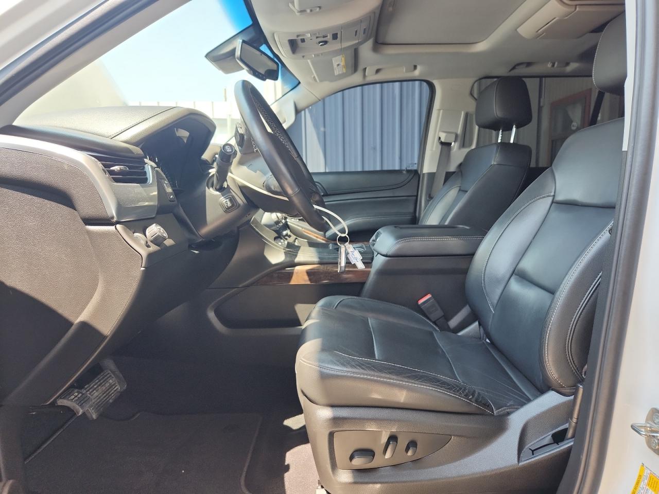 2019 Chevrolet Suburban C1500 Lt VIN: 1GNSCHKC3KR127871 Lot: 58317055