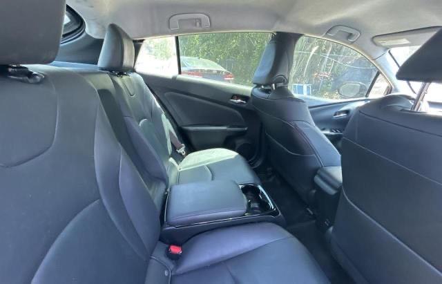 Hatchbacks TOYOTA PRIUS 2017 Srebrny
