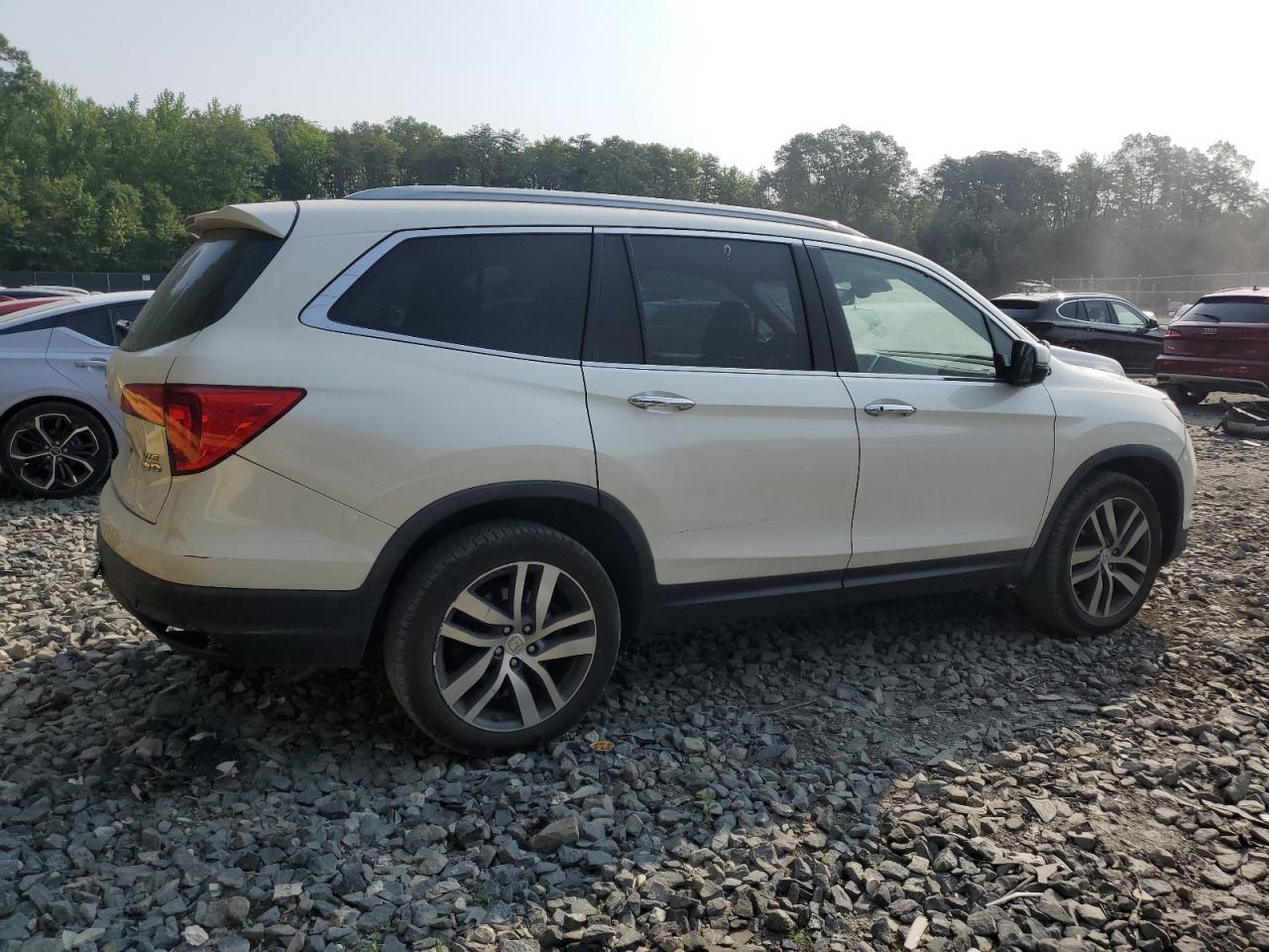 5FNYF6H04HB085169 HONDA PILOT 2017