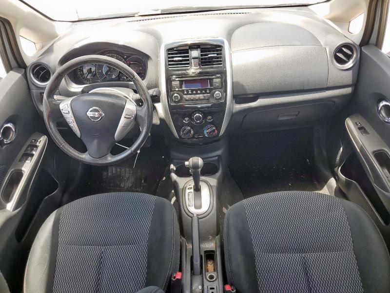  NISSAN VERSA 2015 Серебристый