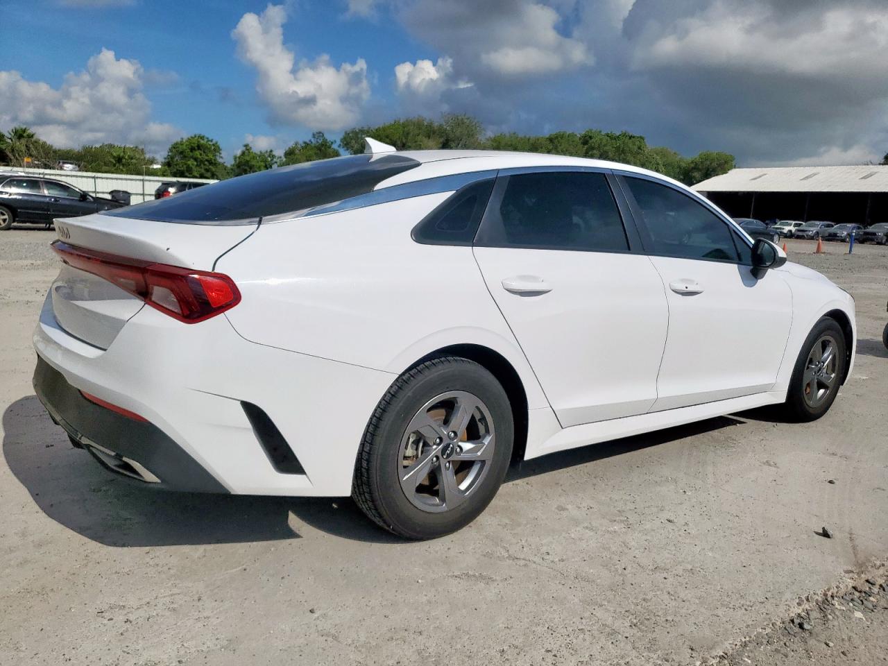 KIA K5 2023 VIN 5XXG14J21PG220744 фото 3