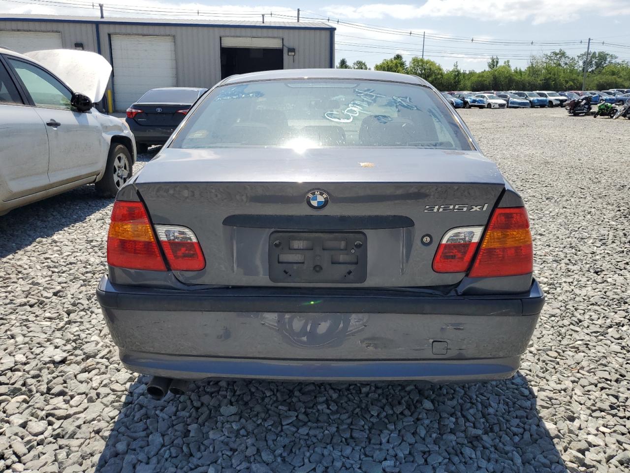 2003 BMW 325 Xi VIN: WBAEU33473PM56774 Lot: 58332015