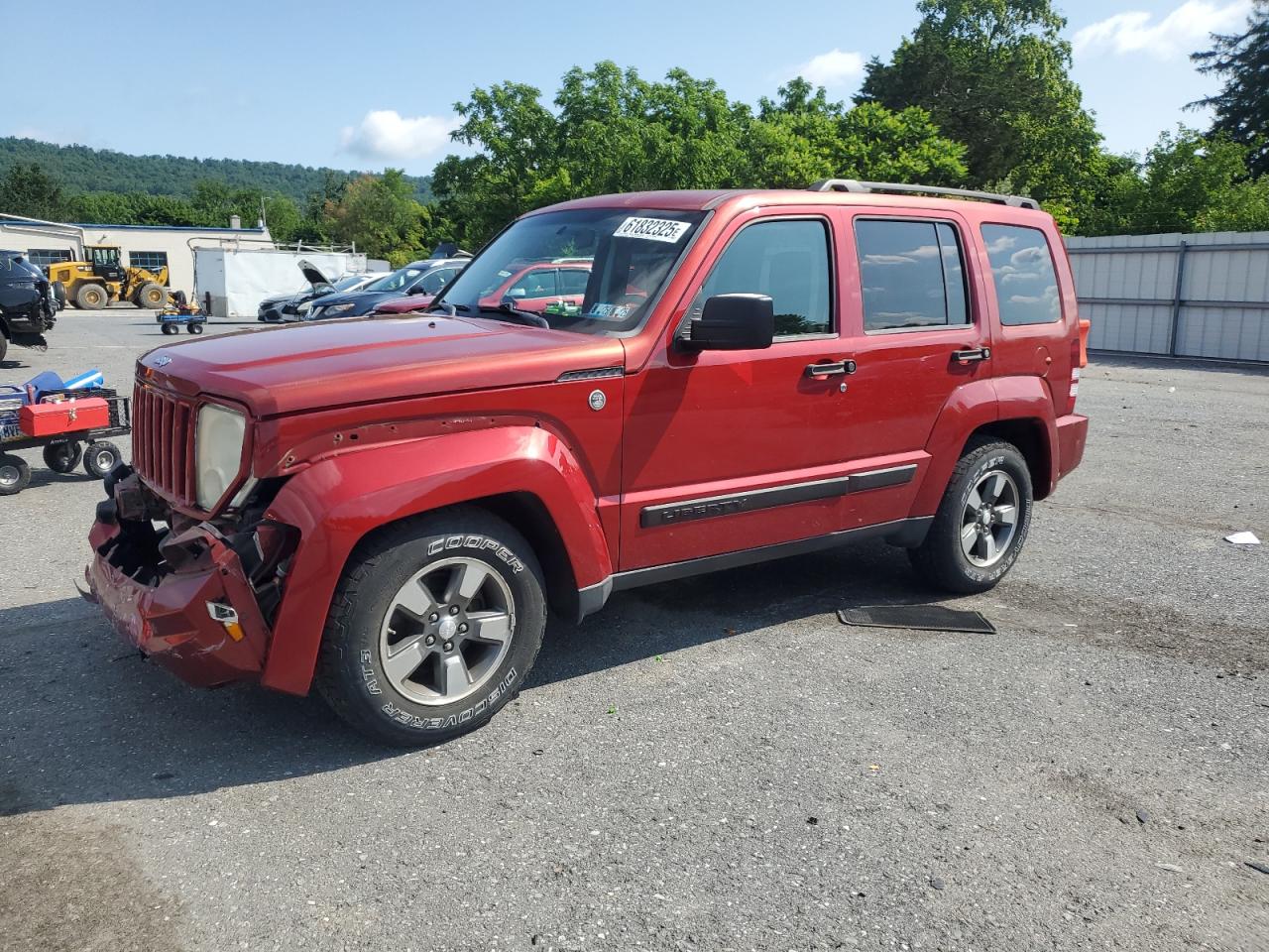 1J8FN28K38W285649 JEEP LIBERTY Photo 1