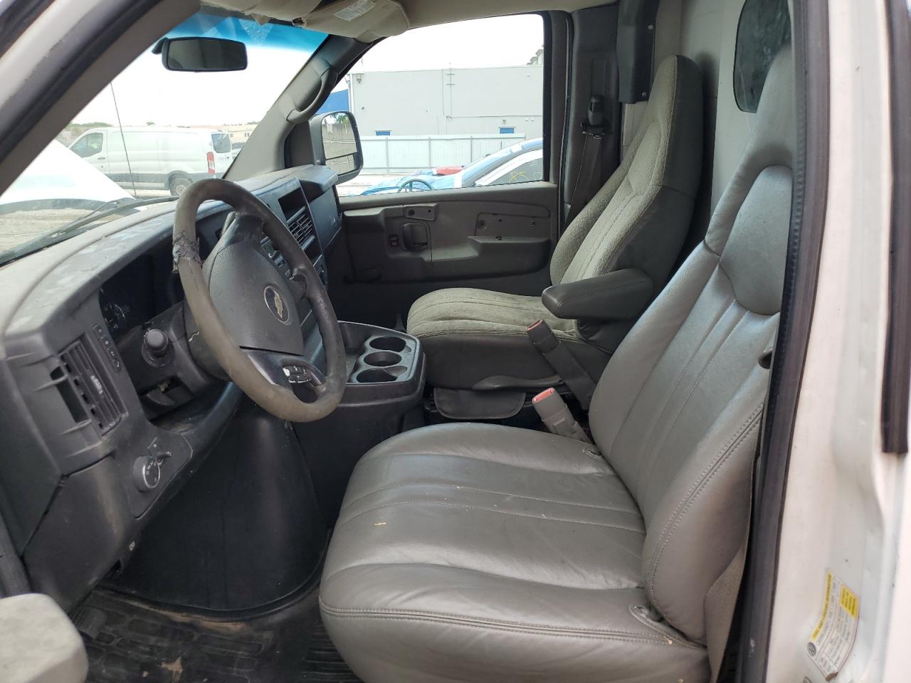 CHEVROLET EXPRESS 2008 VIN 1GBHG316381142212 zdjęcie 7