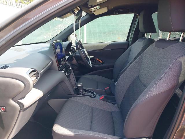 2025 TOYOTA YARIS CROS