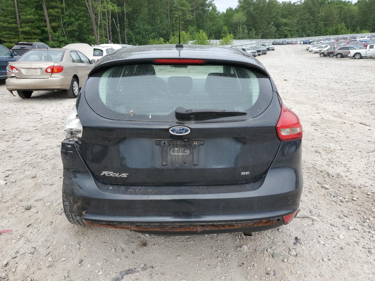 2015 Ford Focus Se VIN: 1FADP3K20FL377857 Lot: 62560125