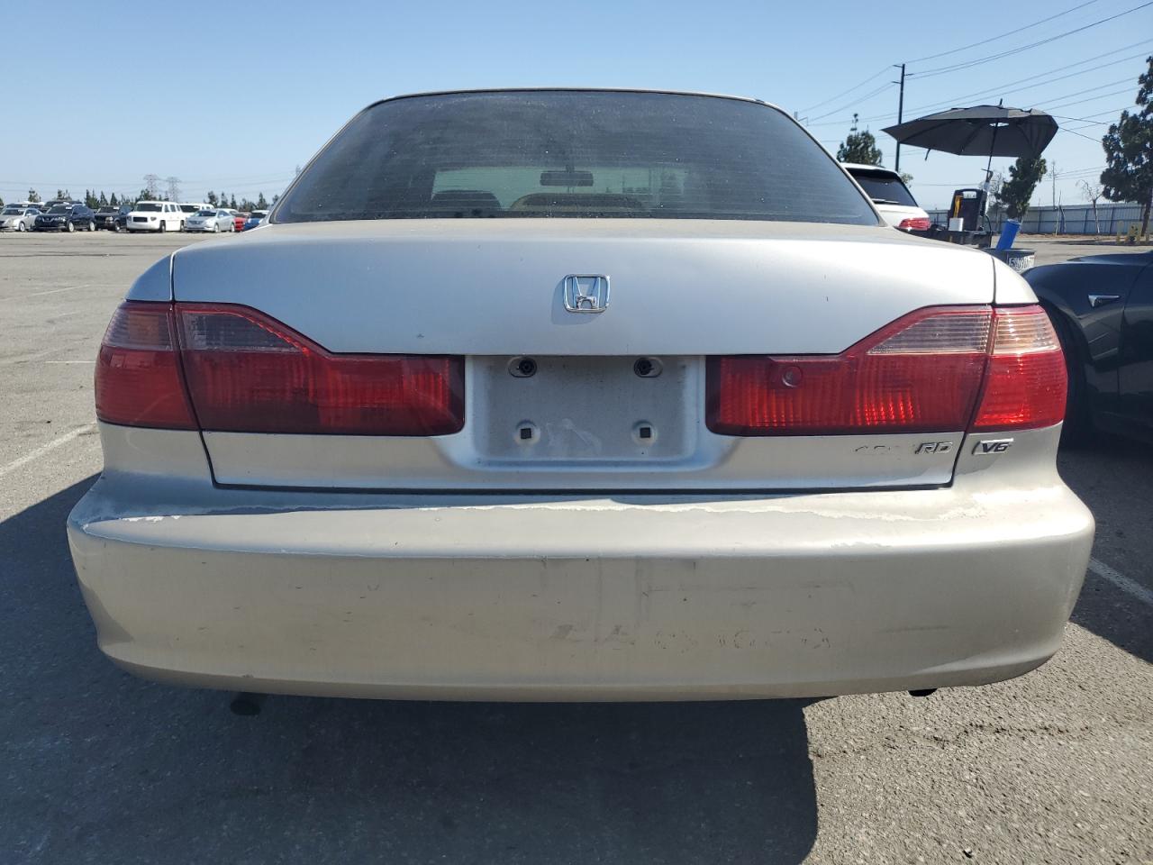 1998 Honda Accord Ex VIN: 1HGCG1654WA036327 Lot: 60319605
