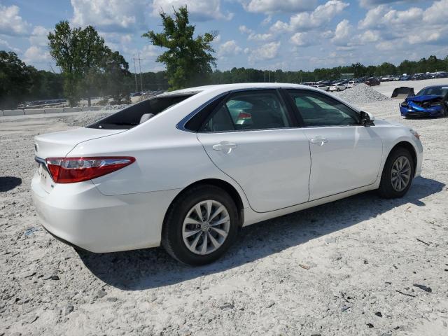  TOYOTA CAMRY 2015 Biały