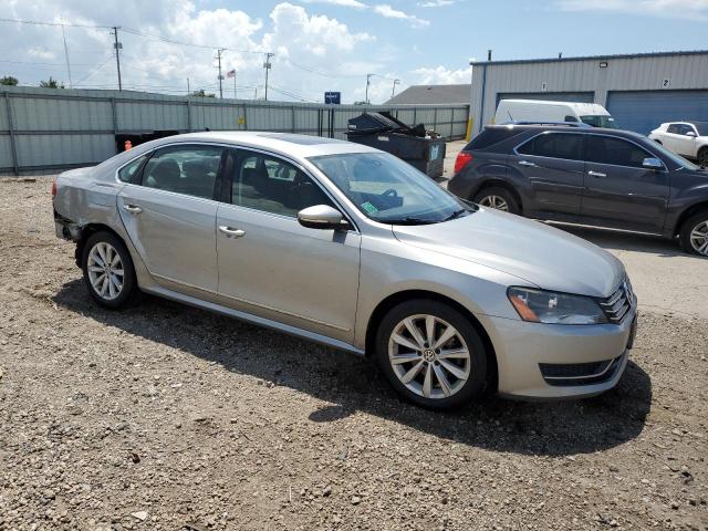  VOLKSWAGEN PASSAT 2012 Silver