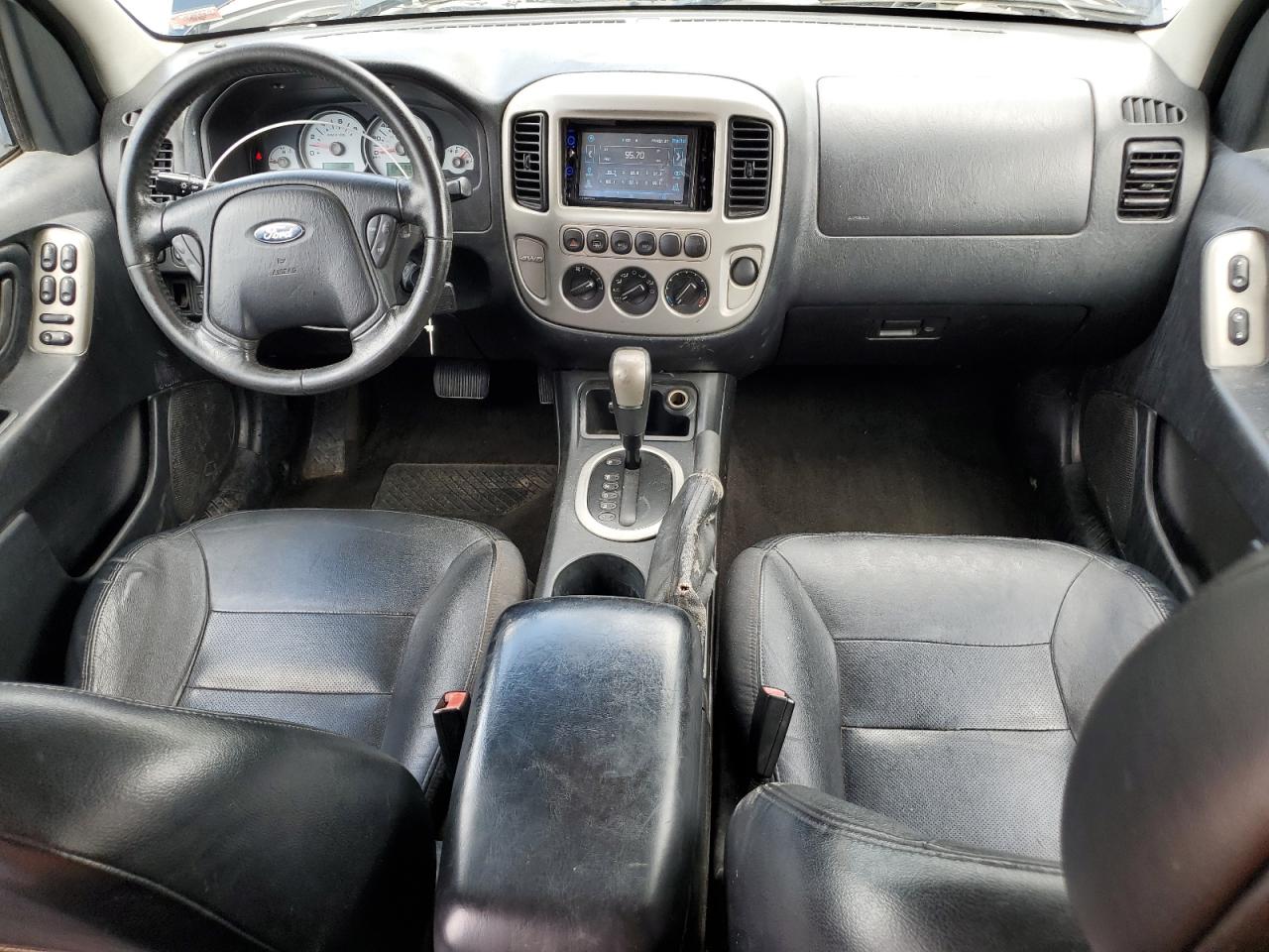2005 Ford Escape Limited VIN: 1FMYU94145KE17773 Lot: 60451635