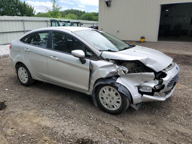  FORD FIESTA 2015 Silver