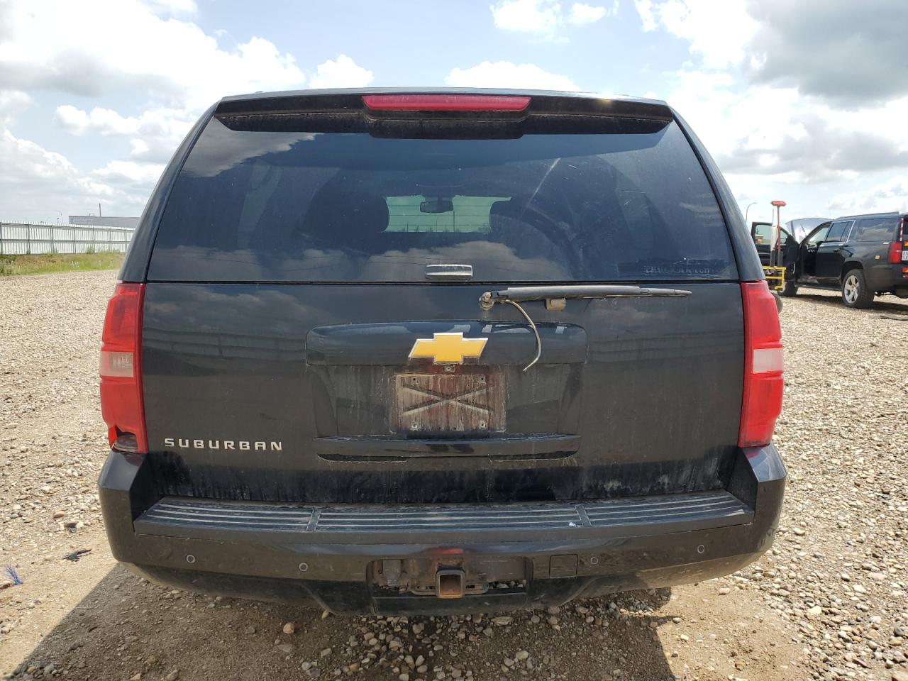 2014 Chevrolet Suburban K1500 Lt VIN: 1GNSKJE77ER205016 Lot: 61070575