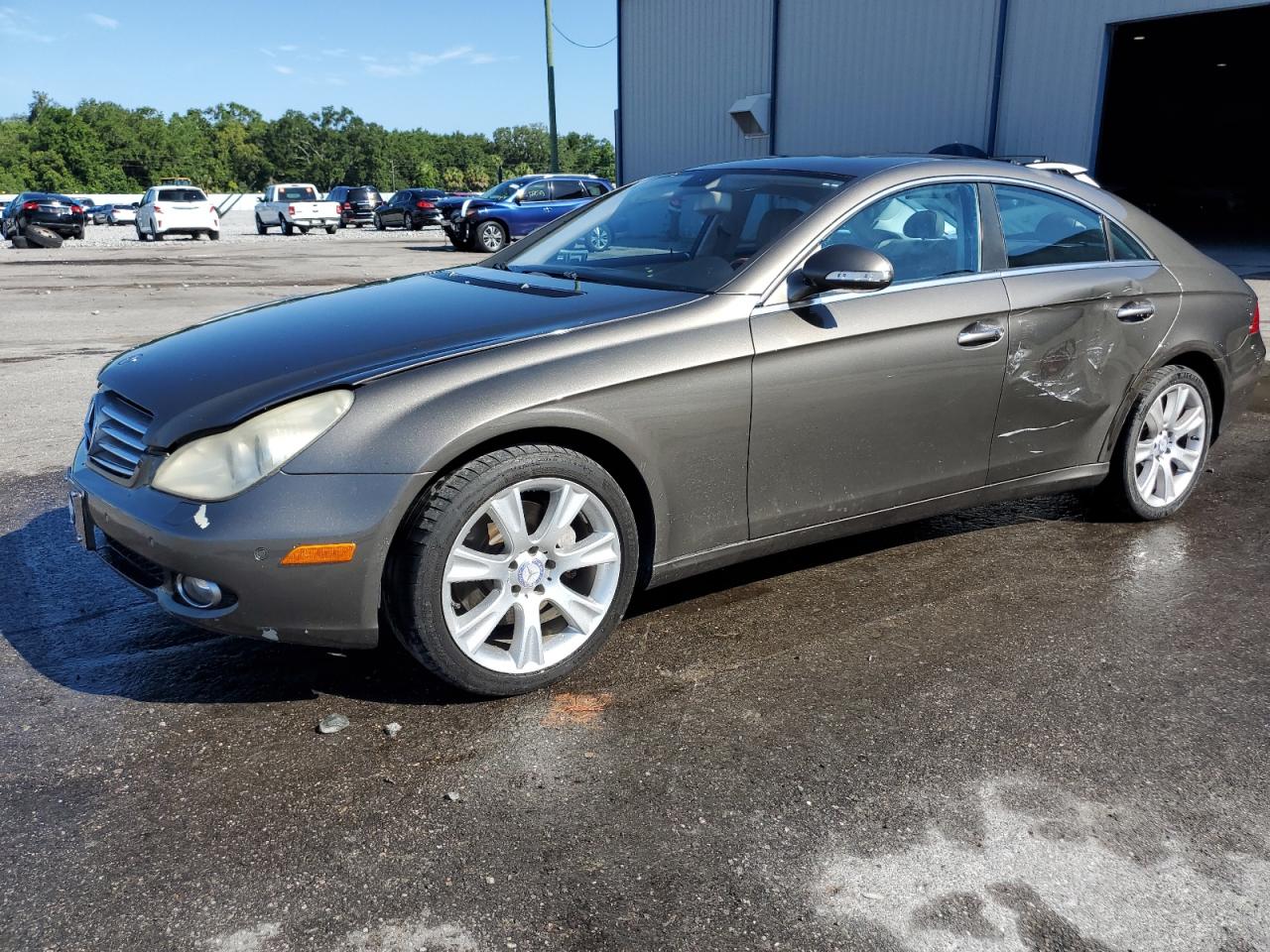 2008 Mercedes-Benz Cls 550 for Sale in Apopka, FL - Side