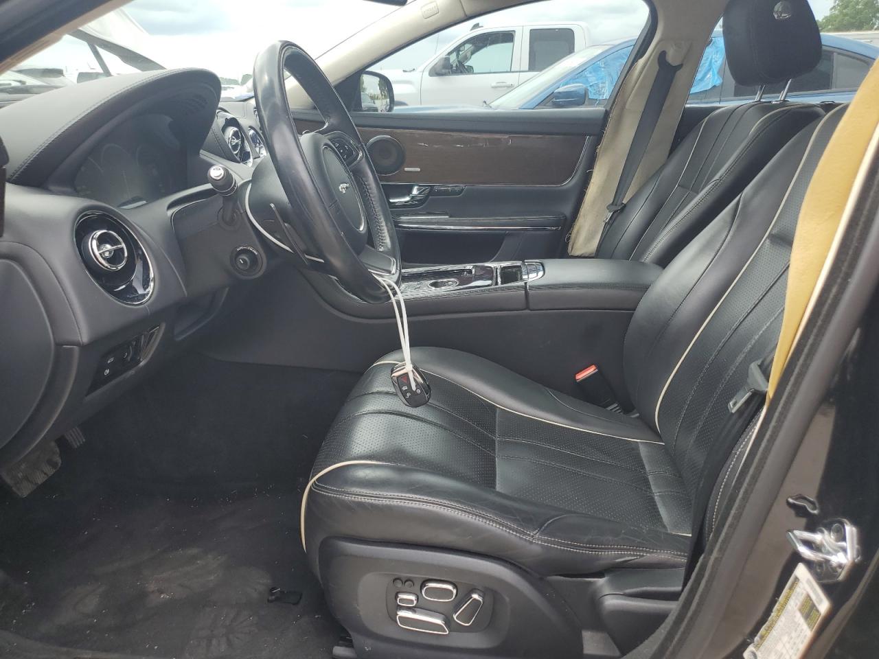 2011 Jaguar Xjl Supercharged VIN: SAJWA2GE8BMV01946 Lot: 60726535