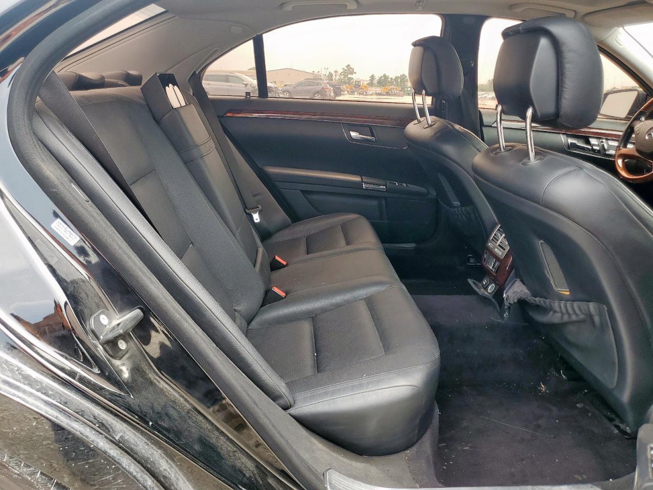 2010 Mercedes-Benz S 550 VIN: WDDNG7BB3AA288574 Lot: 62564735