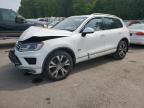 2017 Volkswagen Touareg Wolfsburg იყიდება Glassboro-ში, NJ - Front End