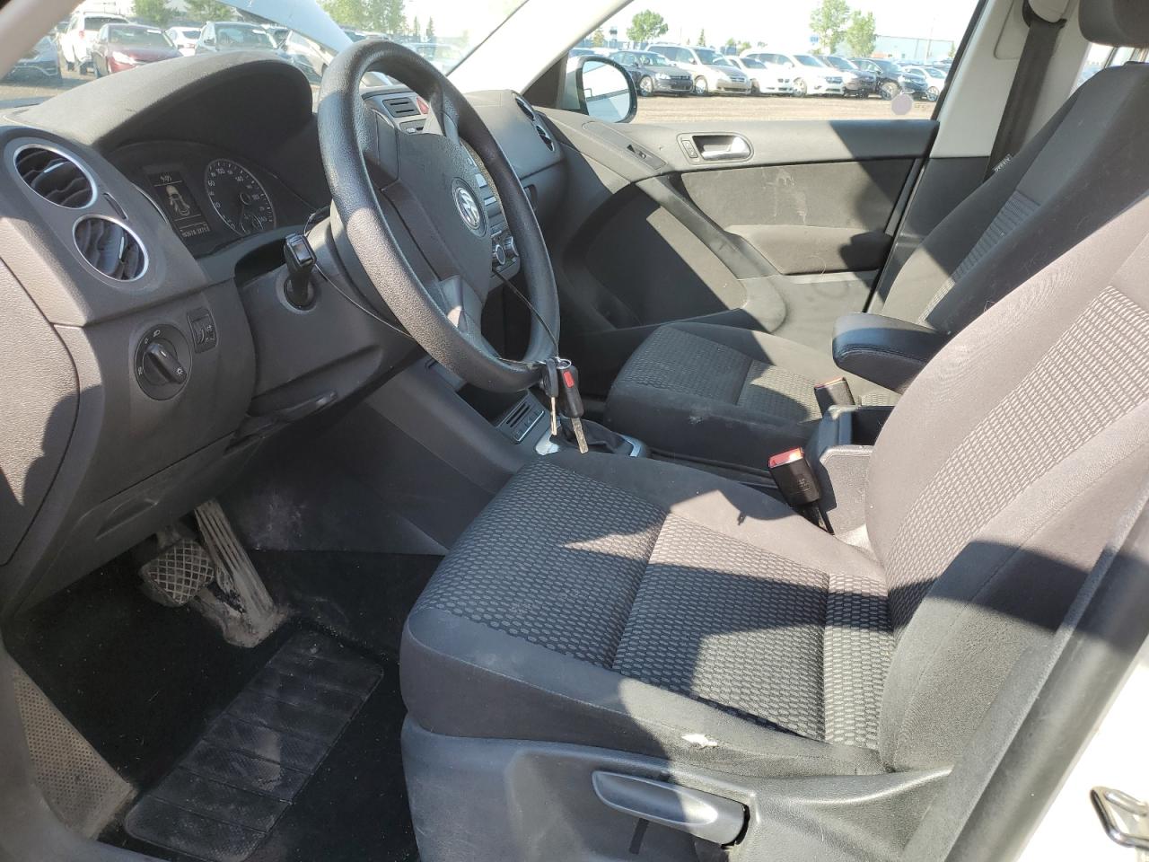2010 Volkswagen Tiguan Se VIN: WVGBV7AX6AW531051 Lot: 59705885