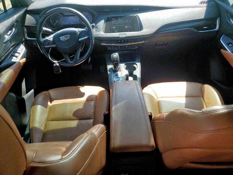  CADILLAC XT4 2023 Czarny