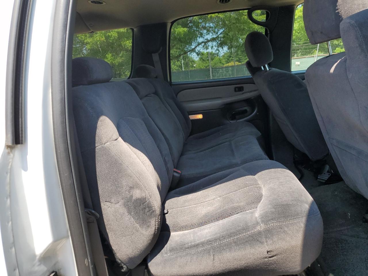 2002 Chevrolet Suburban K1500 VIN: 1GNFK16ZX2J297539 Lot: 62850715