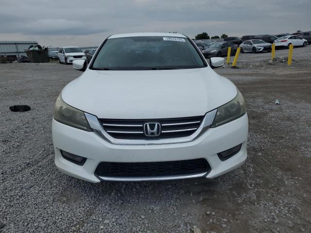 Седани HONDA ACCORD 2015 Білий