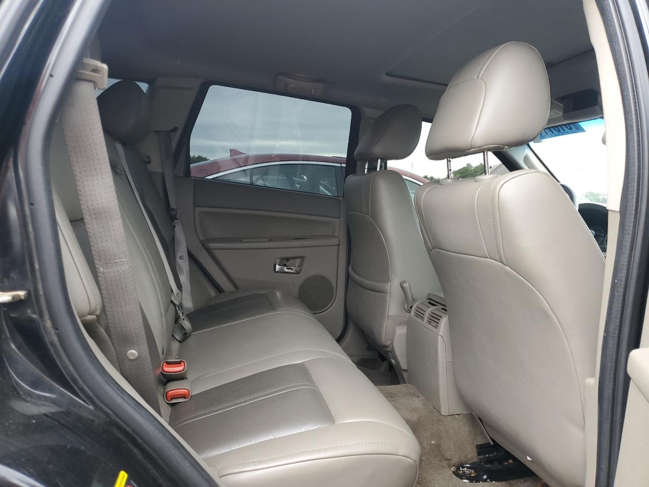2005 Jeep Grand Cherokee Limited VIN: 1J8HR58N65C686923 Lot: 61611405